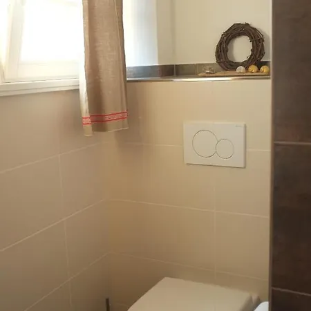 Loftwohnung Beim Winzer - Gruen & Stadtnah - Hund Willkommen Appartement Langebruck